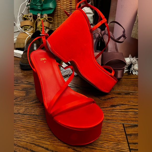 ZARA ❤️ Chunky satin strap wedge sandals - Picture 4 of 7